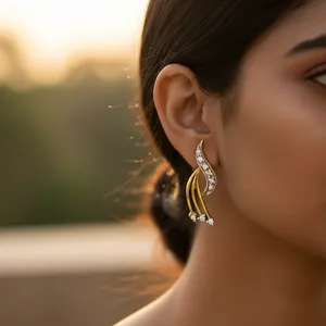 Boucles d'oreilles élégantes en plaqué or avec diamants, cadeau idéal pour une collection de bijoux raffinée - Product Image 3