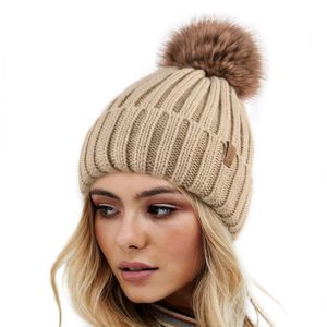 Bonnet en tricot gaufré personnalisé bonnet d'hiver chaud unisexe OEM logo brodé tissu acrylique doux couvre-chef de mode - Product Image 6