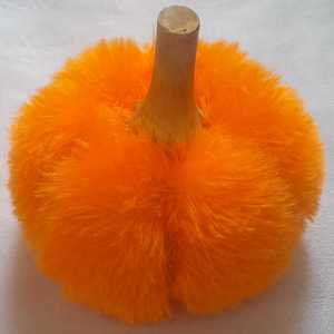 Fait sur mesure touche élégante à votre décor d'automne avec nos charmantes citrouilles couvertes de tissu de couleur grise. Idle pour la décoration intérieure - Product Image 3