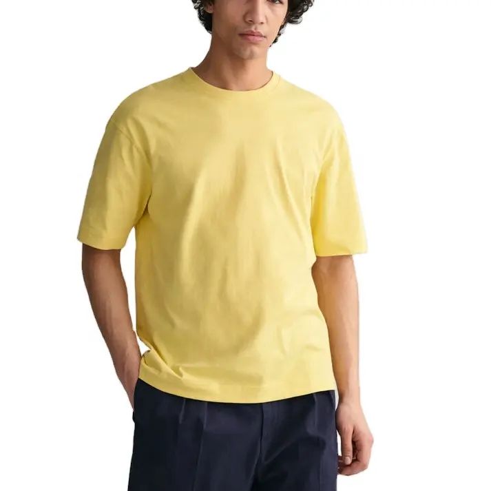Grosir kaus polos pria kualitas tinggi kaus putih kaus ukuran besar polos pria kustom untuk musim panas dibuat di Bangladesh