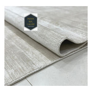 พรมทอถักด้วยมือผลิตจากผ้าไหมพรีเมี่ยมสินค้าใหม่จากผู้ผลิตในอินเดีย - Product Image 1