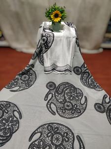 Nouvelle Tendance : Robe Traditionnelle Allemande en Jacquard Dirac Imprimé Numérique pour Filles, Motif Ondulé Coloré pour Mariage - Product Image 2