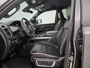 RAM 1500 LARAMIE 2025 USADO, Volante a la Izquierda/Derecha - Product Image 4