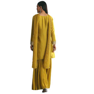 Traje Kurta Sharara de seda mostaza con lentejuelas y bordado Cutdana para recepciones de bodas al por mayor Sangeet y OEM étnico - Product Image 5