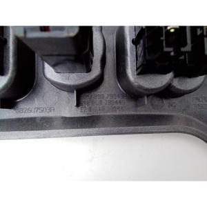 คอนโซลกลาง DACIA Sandero รุ่นที่ 1 8200739438 (08>12) - Product Image 3