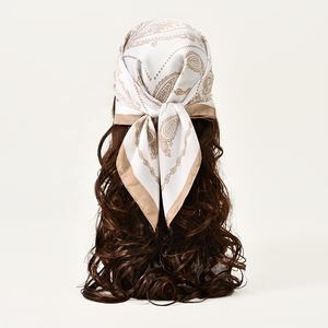 Bandana en satin de haute qualité, coloré, avec logo personnalisé sublimé, prix abordable, foulard pour cheveux, couvre-chef pour hommes et femmes - Product Image 3