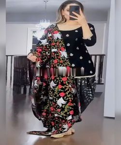 Femmes robes de dinde dames hiver occasions spéciales robe élégante femmes soirée de niche fiesta - Product Image 1