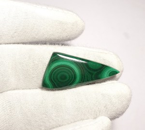 A1 Qualité Malachite Gemme Cabochon Designer Vert Malachite Pour La Fabrication De Bijoux Malachite Naturelle Pierre Lâche Meilleur Prix Gemmes - Product Image 1