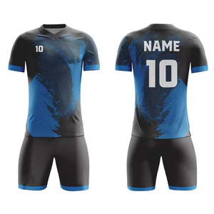 Ensemble de maillots de football en polyester respirant pour hommes, uniforme de football pour l'été, technique de sublimation pour garçons, design personnalisé - Product Image 2
