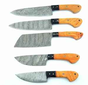 Juego de cocina de cuchillo de Chef de 5 piezas de acero de Damasco forjado a mano personalizado con mango Pakka y Rosa de madera y bolsa de cuero - Product Image 2