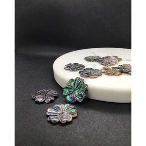 Perles d'abalone en forme de fleur pour la fabrication de bijoux - Product Image 2