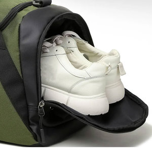 Bolsa de lona de viaje y deportes impermeable de gran capacidad con correa para el hombro Conjunto de mochila al aire libre OEM - Product Image 3