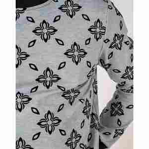 Felpa jacquard con borchie a stella Imperio design slim fit felpa con motivo a stella - Product Image 2