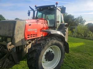 Tractores agrícolas usados/nuevos Valtra con bomba de engranajes de motor central de 80HP y componentes de rodamiento tipo tractor de ruedas - Product Image 2