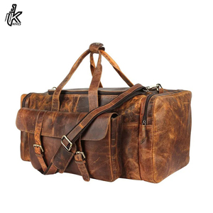 Nouveaux produits : Sac de voyage en cuir vintage pour homme, taille cabine, sac de voyage unisexe en cuir, en vente - Product Image 5