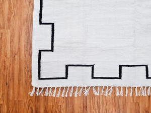Alfombra blanca de algodón estilo marroquí hecha a mano, alfombra lavable Navajo Kilim con función antideslizante para uso doméstico - Product Image 3