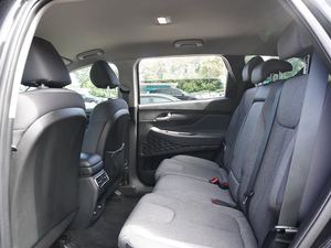 Noir étincelant 2023 Hyunda-i Santa Fe SE AWD utilisé avec jantes en alliage sièges en cuir système de navigation démarrage à distance Android Auto - Product Image 4