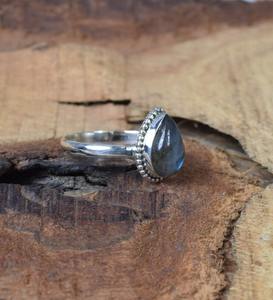 Bague naturelle en forme de poire en Labradorite Multi Fire faite à la main Bijoux en argent sterling 925 massif avec pierres précieuses Bijoux en argent sterling - Product Image 3