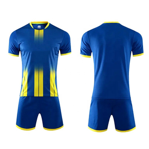 Uniformes de Fútbol Sublimados de Secado Rápido de Alta Calidad, Equipaciones de Fútbol con Logotipo Personalizado, Manga Corta, Diseño Sólido - Product Image 1
