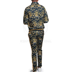 Venta al por Mayor, Nueva Llegada, Conjuntos Deportivos Sublimados Transpirables de Dos Piezas para Hombre, Logotipo Personalizado, Talla Grande, 100% Poliéster, Color Sólido - Product Image 6