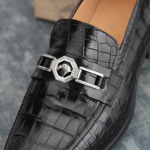 Mocasines de Hombre de Cuero Genuino con Textura de Cocodrilo – Zapatos Negros Formales de Vestir para Negocios - Product Image 4