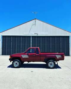 1984,1985/1993/1988/1986/1989/2016/2017/2018/2025 Toyota Pick up 4x4 HZJ 79 Single Cab 4.2l diesel Pick Up en venta precio bajo - Product Image 6