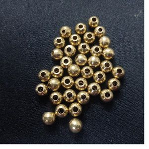 Perles rondes en laiton sur mesure de taille 2 mm idéales pour les créateurs de bijoux en macramé et les magasins de perles pour la revente - Product Image 1