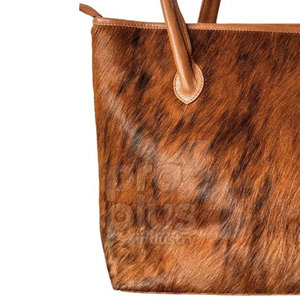 Sac à bandoulière fin en cuir de vachette pour femme, look moderne, sac à main en cuir de vachette pour femme - Product Image 5