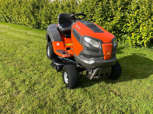 Tondeuse Husqvarna Rider TC 112 /R 320X AWD, haute performance, transmission intégrale, coupe herbe durable, tracteur de jardin à vendre - Product Image 2