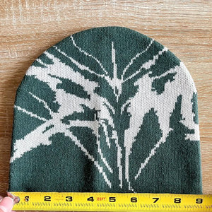 Bonnets personnalisés en gros, logo sur toute la surface, tricot jacquard, bonnet d'hiver unisexe, fabriqué au Pakistan - Product Image 2