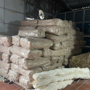 Núcleo de ratán blanqueado vietnamita de 1,5mm, muebles de jardín, materia prima artesanal hecha en Vietnam (Mr.Huy + 84916930070) - Product Image 1