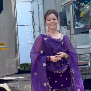 ชุดสตรีผ้าวิสโคสกำมะหยี่ปักลายวินเทจทรงปกติสีธรรมชาติสำหรับฤดูใบไม้ร่วง ประดับด้วยงานปักเลื่อมหลากหลาย เหมาะสำหรับงานปาร์ตี้ แห้งเร็ว - Product Image 1