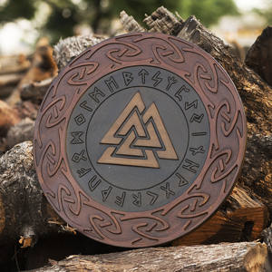 โล่ไวกิ้งยุคกลาง ทำด้วยมือจากไม้และไม้แอช-โรสวูด-ของขวัญคริสต์มาสสไตล์อินดัสเทรียลแบบ DIY พร้อมสีและขนาดที่ปรับแต่งได้ - Product Image 2