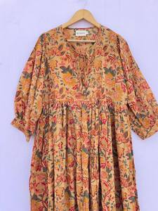 Vestido Midi de Algodón con Estampado Floral Hecho a Mano, Vestido Bohemio de Verano para Mujer - Product Image 3