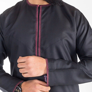 2025 turco mejor último teñido liso Jubbah Thobes desgaste islámico poliéster diseño árabe de talla grande y transpirable bajo MOQ - Product Image 1