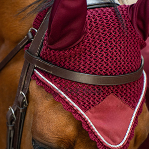 Gorro de ganchillo con tejido ligero y transpirable, lavable y duradero, fabricado en Pakistán, ideal para montar en senderos - Product Image 3