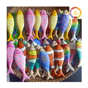 Poisson décoratif suspendu en bois pour patio, porche, balcon, jardin, intérieur et extérieur, espaces de maison sur le thème nautique - Product Image 6