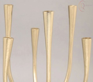 Portavelas Metálico Premium con Color y Logotipo Personalizados para Uso en el Hogar, Hoteles y Eventos de Ramadán - Product Image 3