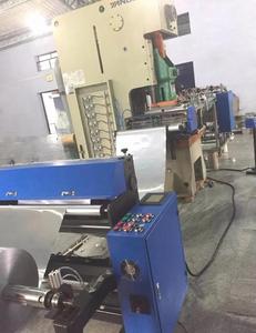 La Última tecnología reduce el costo, contenedor de papel de aluminio automático, línea de producción de bandejas, máquina de fabricación de moldes de perforación - Product Image 1