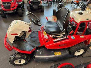 เครื่องตัดหญ้ากระต่าย4WD RM982เครื่องตัดหญ้าแบบมืออาชีพ | เครื่องตัดหญ้าทุกพื้นที่ใช้งานหนัก - Product Image 3