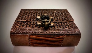 แพ็ค5สมุดบันทึกกระเป๋า A5สีน้ำตาลทำด้วยมือปกหนังนูนปกซอฟท์ที่จัดระเบียบแบบเกลียว A3เย็บอานที่กำหนดเองพร้อมสำหรับ - Product Image 2