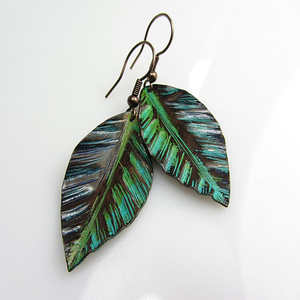 Pendientes de piedra de color cobre en relieve europeo 2025, joyería antigua, pendientes de cuentas coloridos de lágrima azul nigeriano de Navidad - Product Image 2