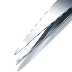 Pinzas para Depilar Cejas con Acabado Mate, Rectas, Inclinadas y de Punta, Juego de 4 Piezas con Estuche de Cuero PU - Product Image 3