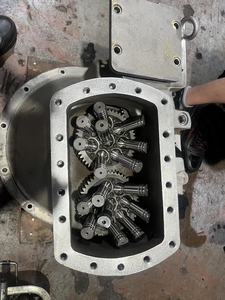 ปั๊มไฮดรอลิกสำหรับรถขุดแมว320D 320B 320C ชิ้นส่วนเครื่องจักร CAT320B มือสองวัสดุเหล็ก - Product Image 4