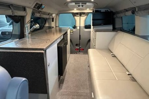 รถฟอร์ดทรานซิท 150 สปอร์ตโมบาย 4x4 ปี 2017 ได้รับการรับรองว่าสะอาด - Product Image 3