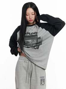 เสื้อยืดแขนยาวผู้หญิง OEM ลายกราฟิกขนาดใหญ่ สไตล์ลำลอง สตรีทแวร์ เสื้อแขนยาว ผู้ผลิตเสื้อผ้าสั่งทำ ขายส่ง - Product Image 3