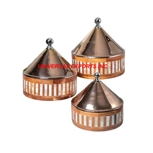 Juego de tres ollas de diseñador de madera con asas doradas, vajilla de forma redonda, cazuela de mesa, calentador de alimentos elegante y clásico - Product Image 6