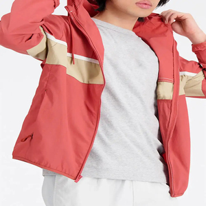 Coupe-vent de grande taille à capuche imperméable pour hommes Veste de pluie pour la course à pied avec poches zippées et logo personnalisé pour l'extérieur High Street - Product Image 5