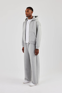 Nuevo Conjunto Deportivo de Invierno de Alta Calidad, Sudadera con Capucha Gris Cuadrada y Pantalones Anchos con Bordado, Algodón Grueso - Product Image 4