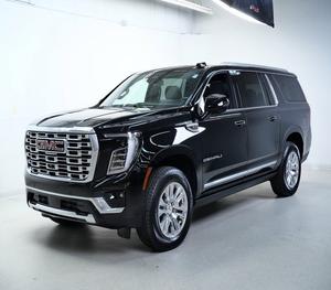 Producto original usado 2025 G -- Yukon XL Denali 4WD usado - Product Image 1